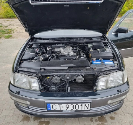 Lexus LS cena 39900 przebieg: 305000, rok produkcji 1992 z Toruń małe 121